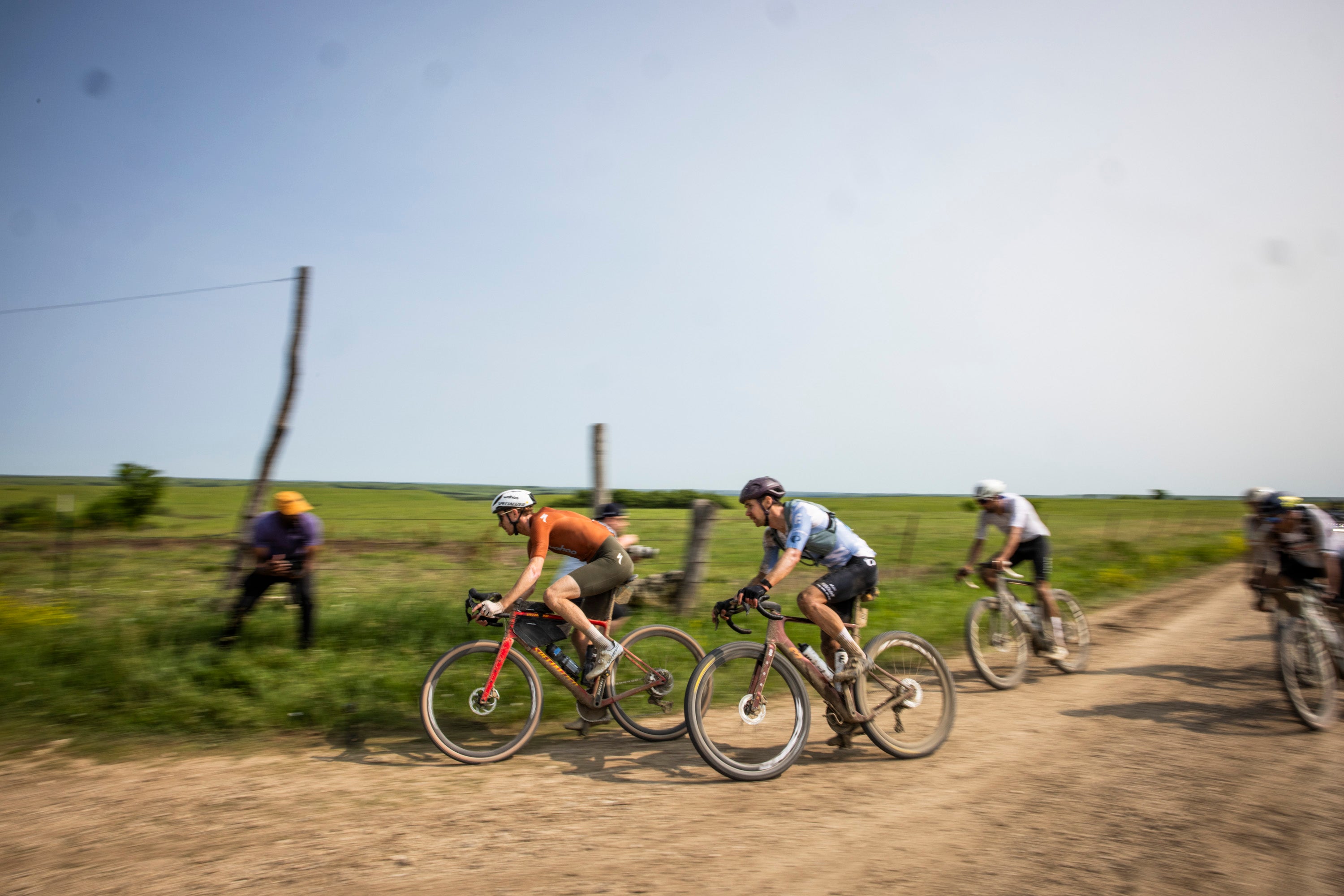 Overland Team takes on Unbound Gravel 2025 – Easton Cycling US